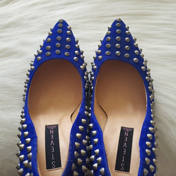 NWOT Steven Cobalt Suede Studded Pumps - Picture 5 of 6